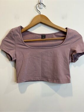 ☀️ 3/$15 SHEIN Short Sleeve Cropped Purple Top